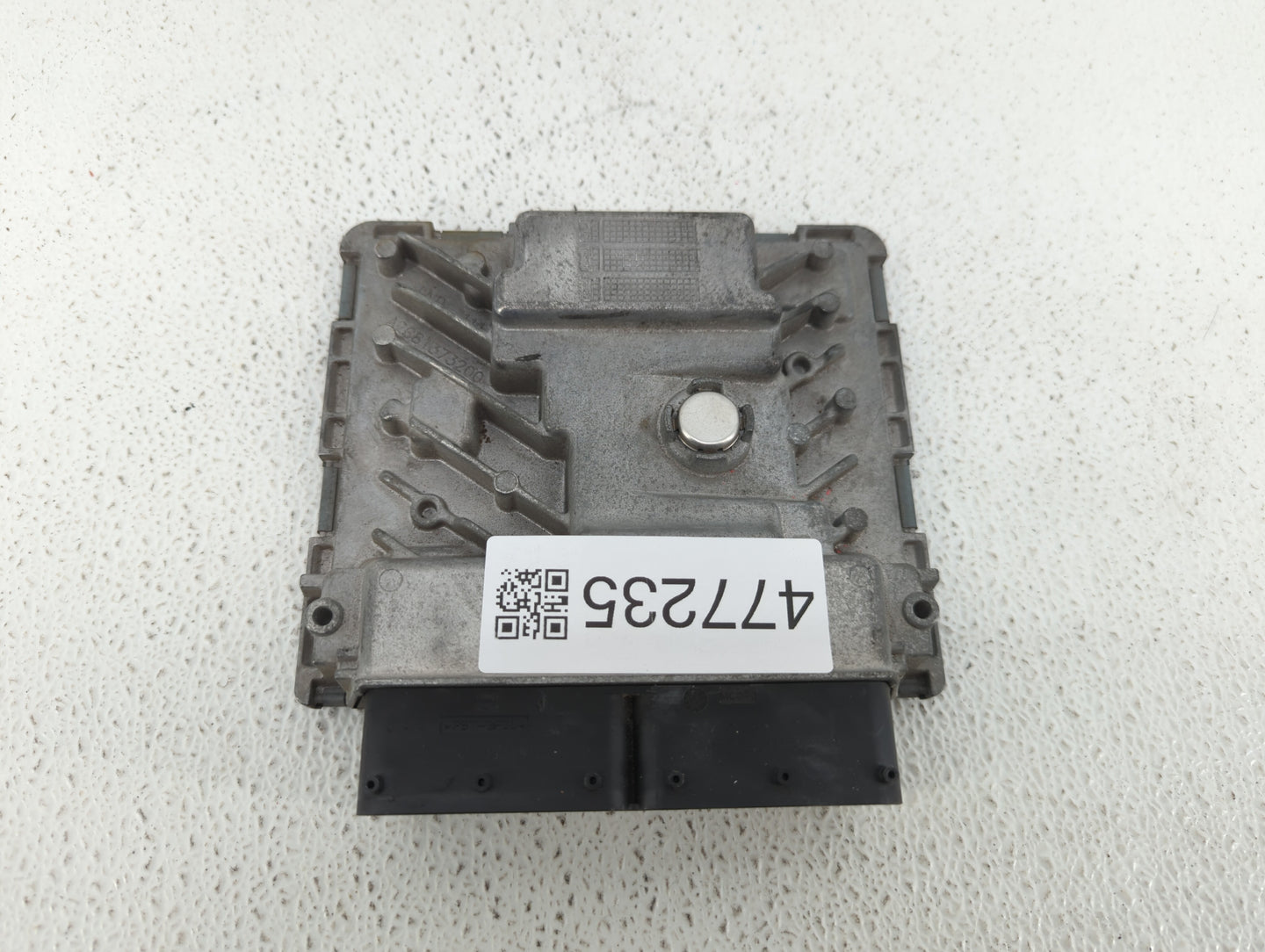 2015 Volkswagen Passat PCM Engine Control Computer ECU ECM PCU OEM P/N:06K 906 071 J Fits OEM Used Auto Parts - Oemusedautop