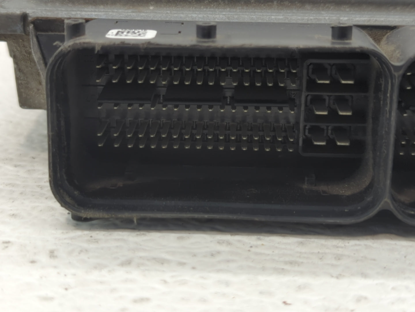 2015 Volkswagen Passat PCM Engine Control Computer ECU ECM PCU OEM P/N:06K 906 071 K Fits OEM Used Auto Parts - Oemusedautop