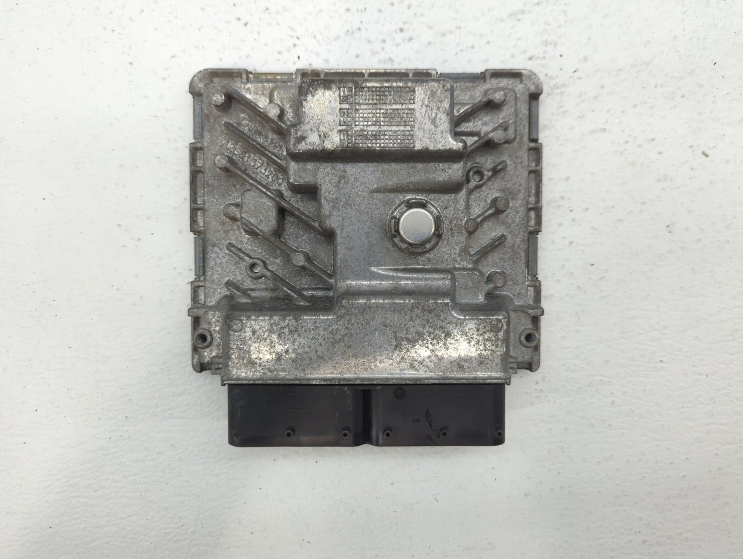 2015 Volkswagen Passat PCM Engine Control Computer ECU ECM PCU OEM P/N:06K 906 071 K Fits OEM Used Auto Parts - Oemusedautop