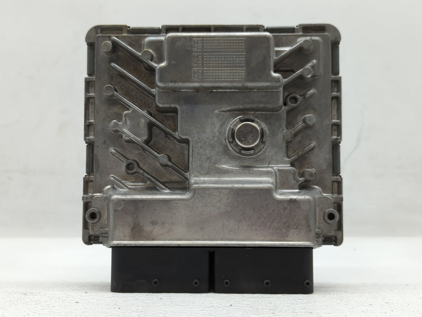 2015 Volkswagen Passat PCM Engine Control Computer ECU ECM PCU OEM P/N:06K 906 071 K Fits OEM Used Auto Parts - Oemusedautop