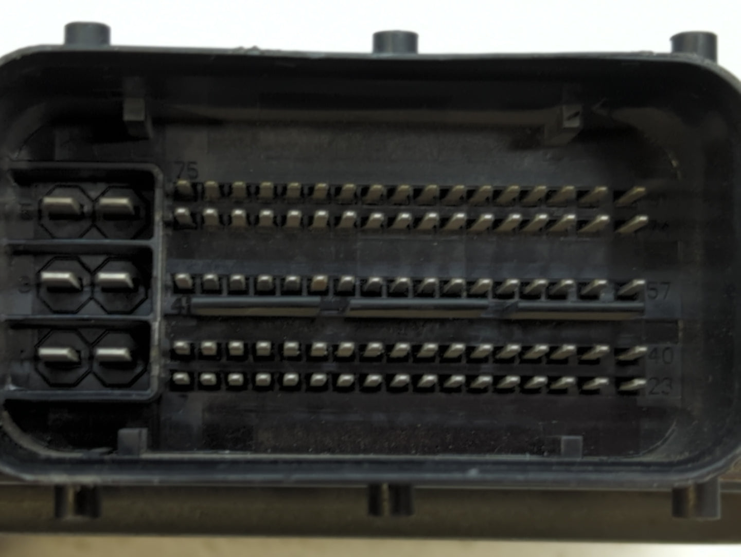 2015 Volkswagen Passat PCM Engine Control Computer ECU ECM PCU OEM P/N:06K 906 071 K Fits OEM Used Auto Parts - Oemusedautop