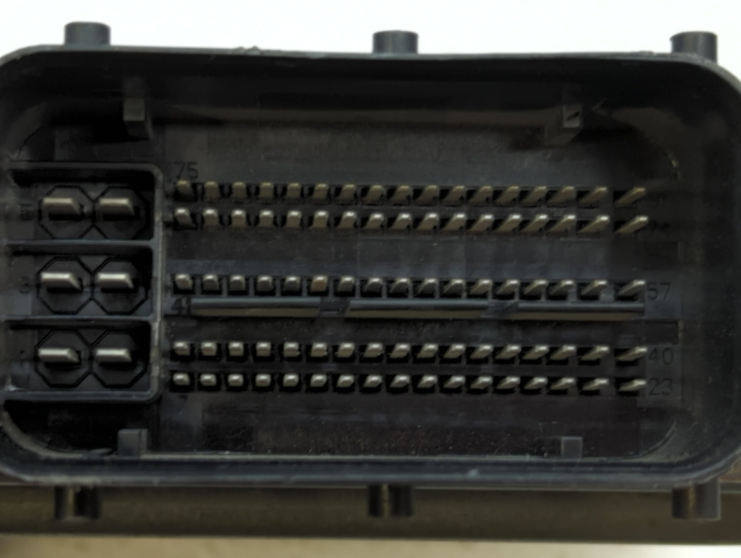 2015 Volkswagen Passat PCM Engine Control Computer ECU ECM PCU OEM P/N:06K 906 071 K Fits OEM Used Auto Parts - Oemusedautop