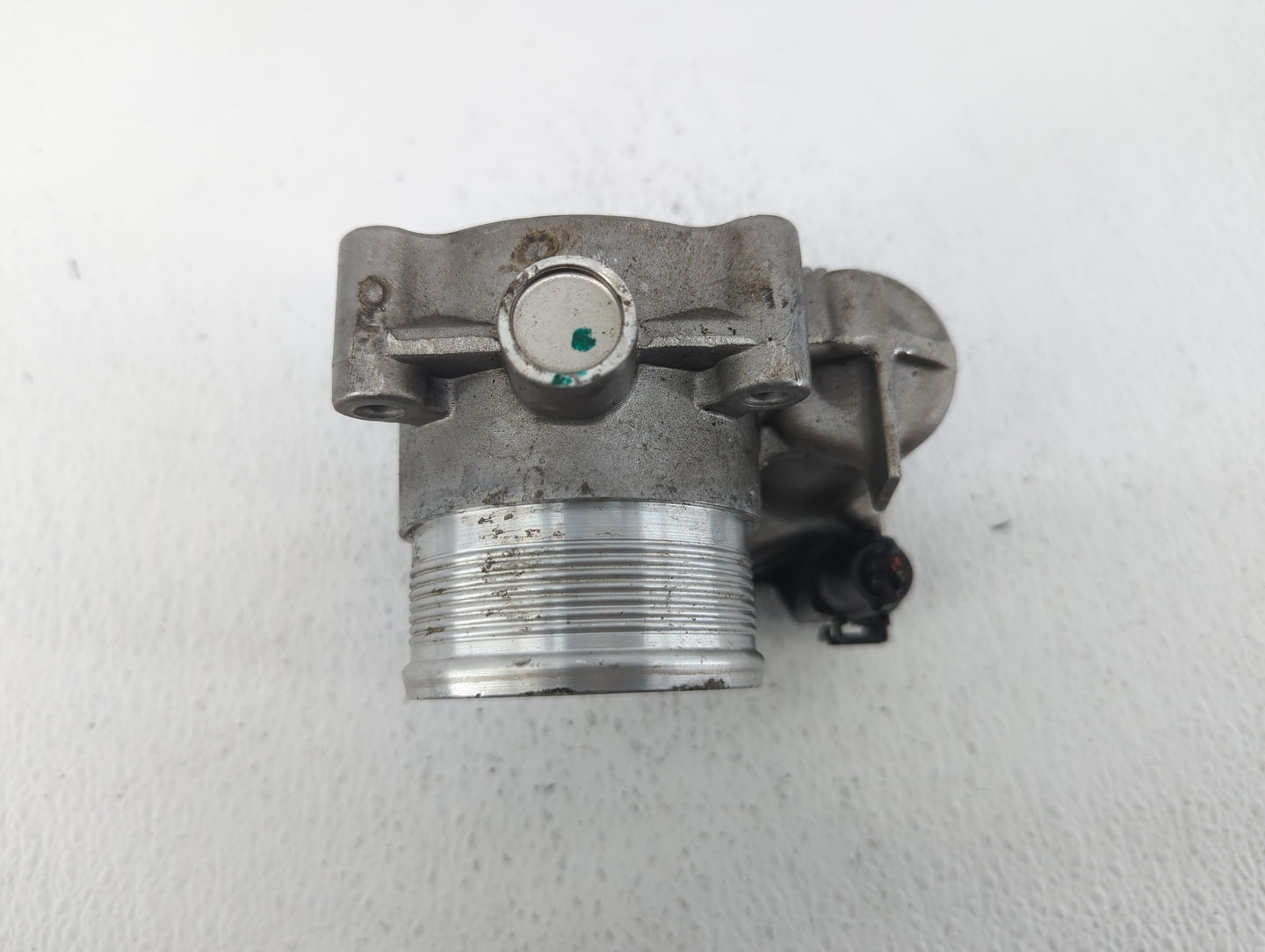 2014-2017 Volkswagen Passat Throttle Body P/N:06K 133 062 E Fits Fits 2014 2015 2016 2017 OEM Used Auto Parts - Oemusedautop