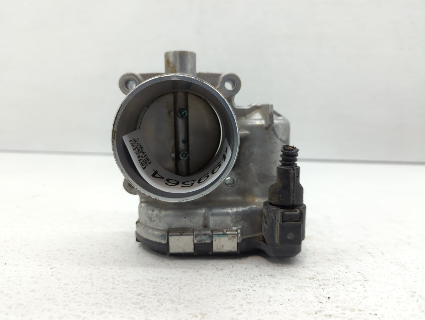 2014-2017 Volkswagen Passat Throttle Body P/N:06K 133 0+62 E Fits Fits 2014 2015 2016 2017 OEM Used Auto Parts - Oemusedauto