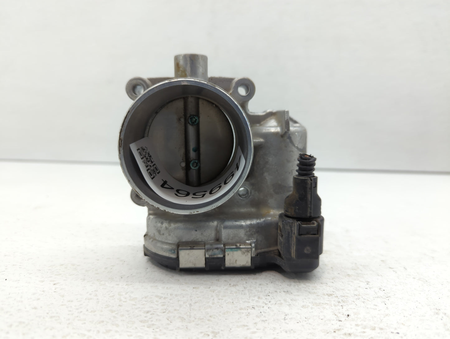 2014-2017 Volkswagen Passat Throttle Body P/N:06K 133 0+62 E Fits Fits 2014 2015 2016 2017 OEM Used Auto Parts - Oemusedauto