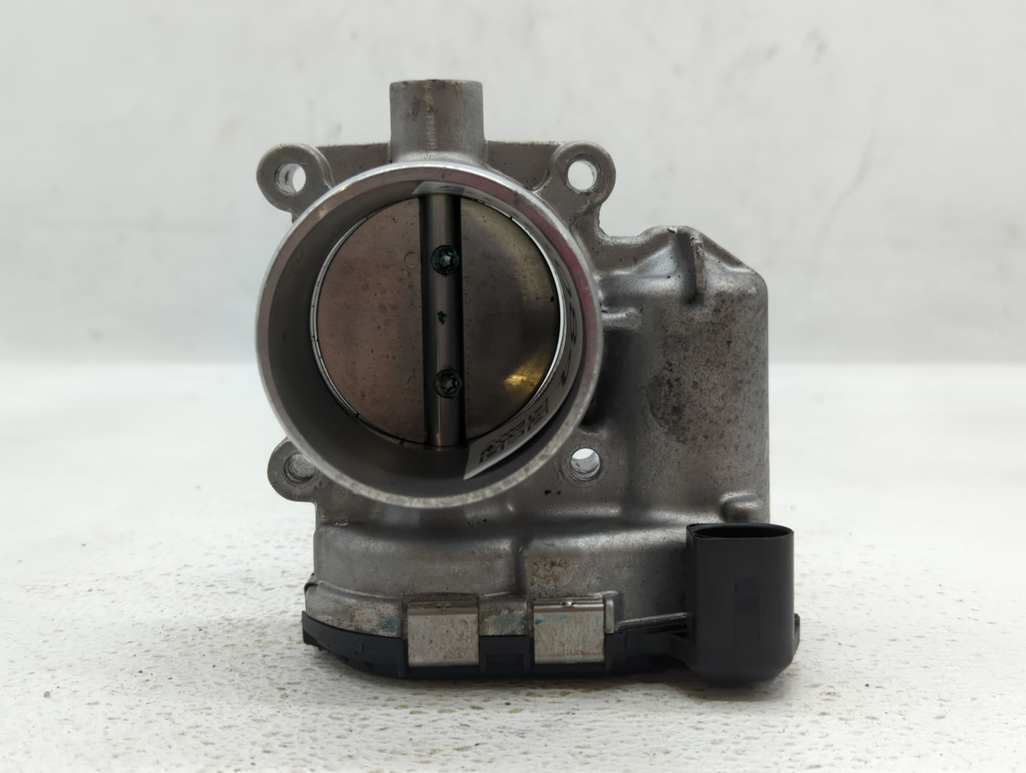 2014-2017 Volkswagen Passat Throttle Body P/N:06K 133 062 E Fits Fits 2014 2015 2016 2017 OEM Used Auto Parts - Oemusedautop