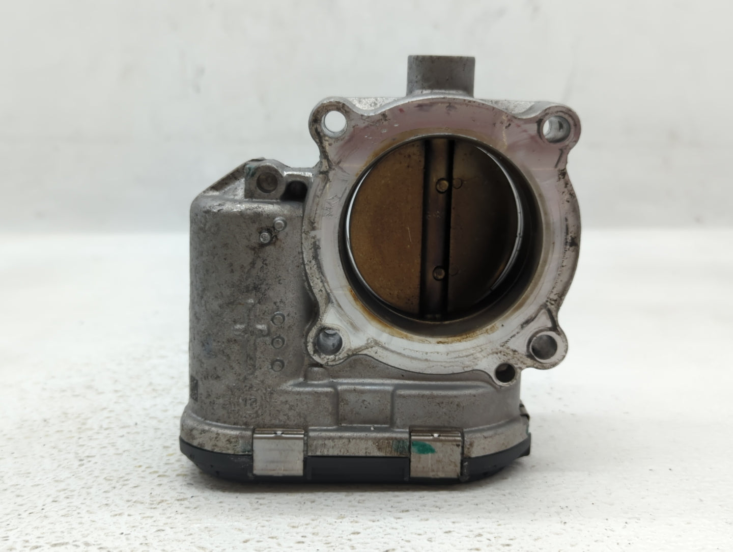 2014-2017 Volkswagen Passat Throttle Body P/N:06K 133 062 E Fits Fits 2014 2015 2016 2017 OEM Used Auto Parts - Oemusedautop