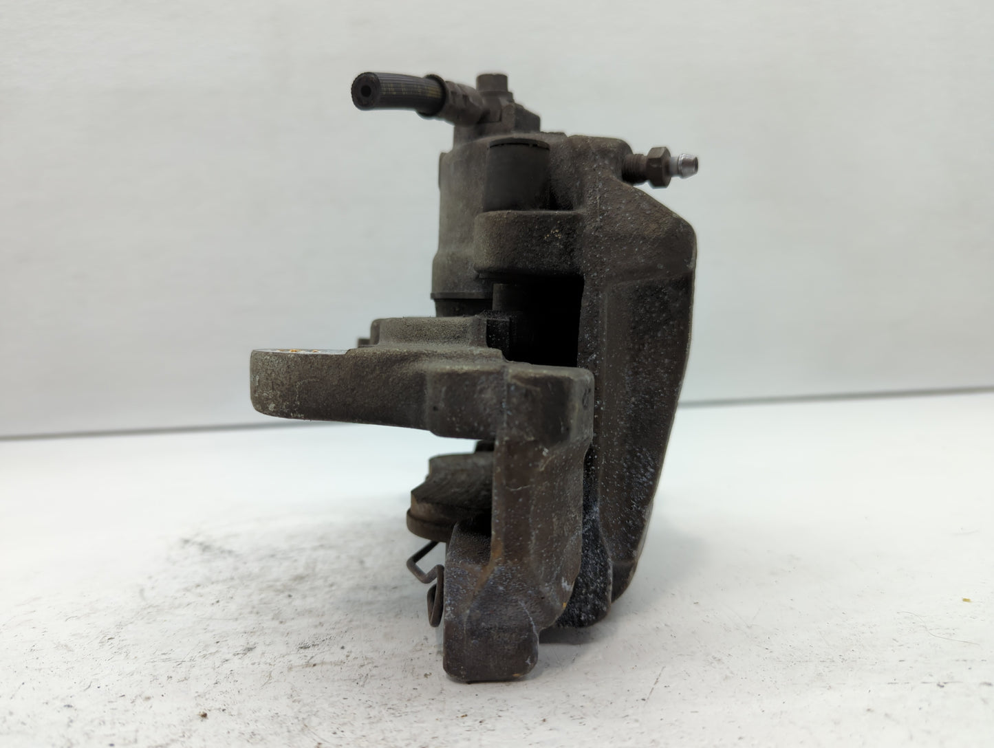 2015-2020 Volkswagen Passat Front Driver Left Brake Caliper - Oemusedautoparts1.com