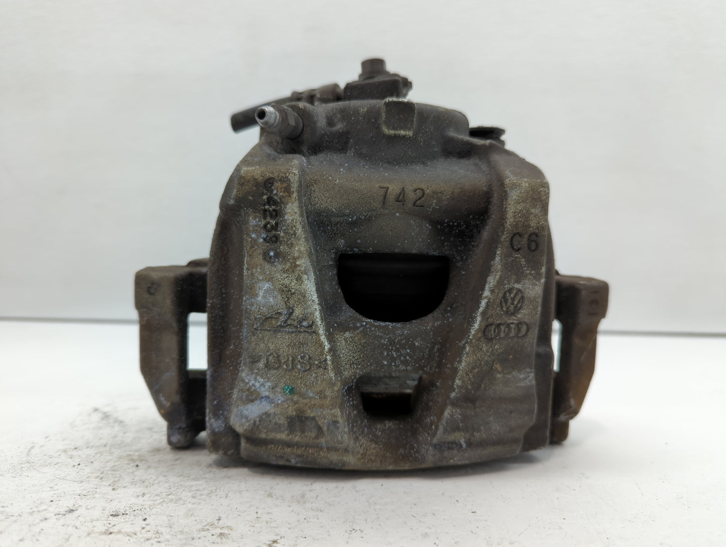 2015-2020 Volkswagen Passat Front Driver Left Brake Caliper - Oemusedautoparts1.com