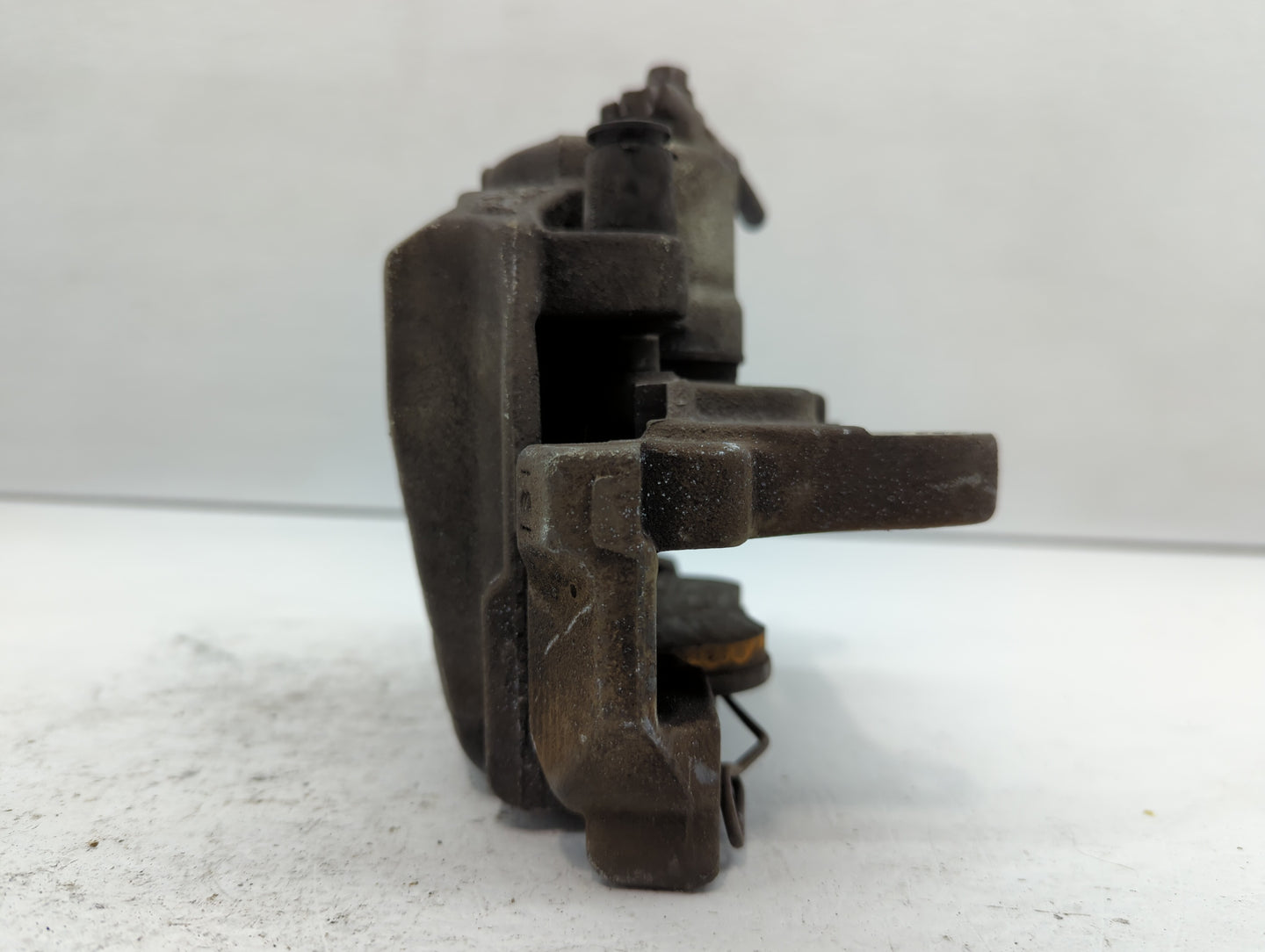 2015-2020 Volkswagen Passat Front Driver Left Brake Caliper - Oemusedautoparts1.com