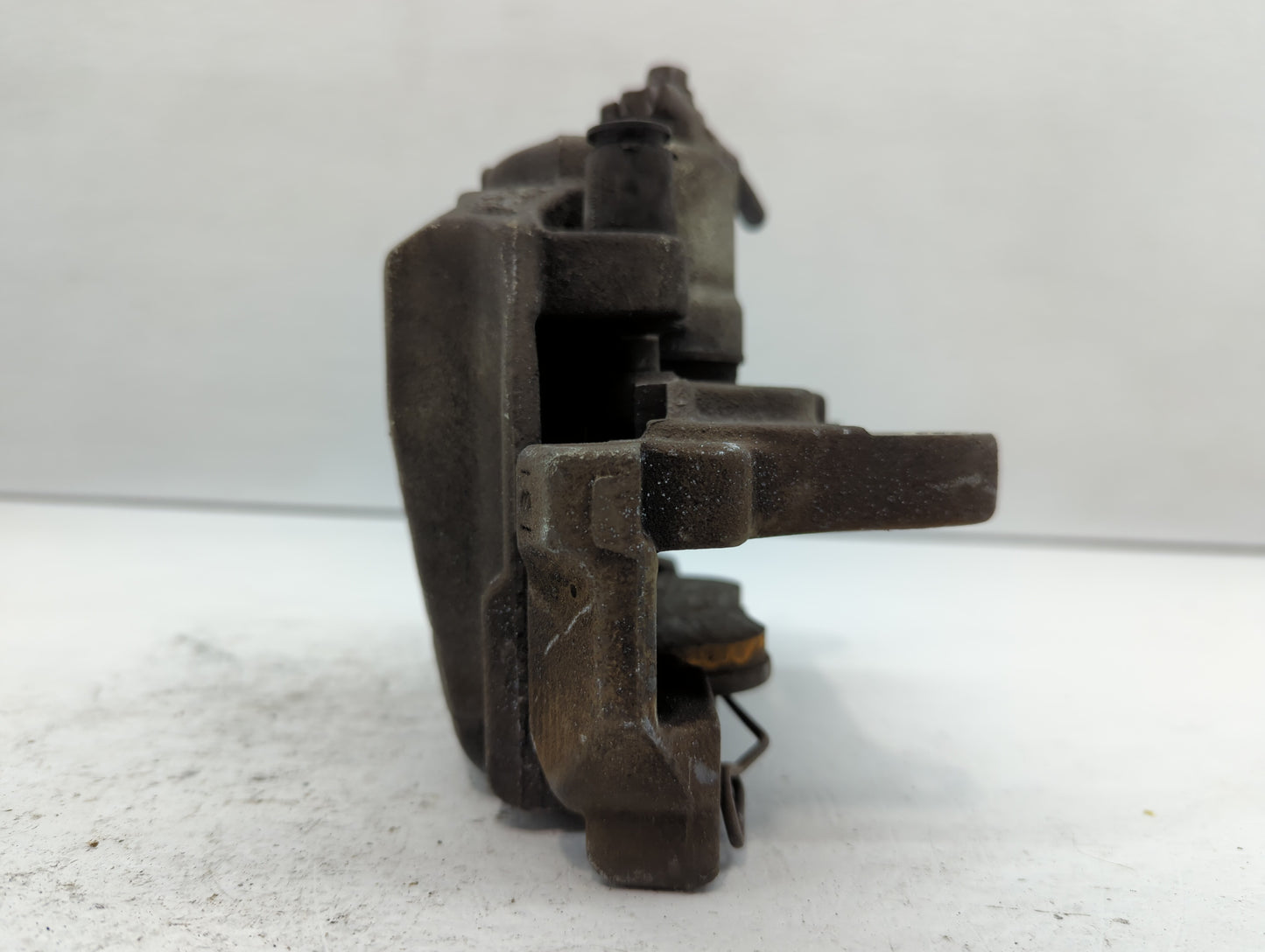 2015-2020 Volkswagen Passat Front Driver Left Brake Caliper - Oemusedautoparts1.com