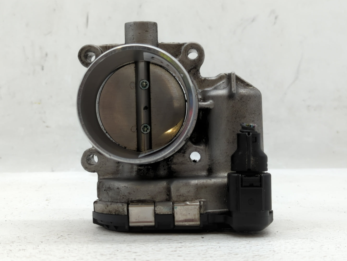 2014-2017 Volkswagen Passat Throttle Body P/N:06K 133 062 E Fits Fits 2014 2015 2016 2017 OEM Used Auto Parts - Oemusedautop