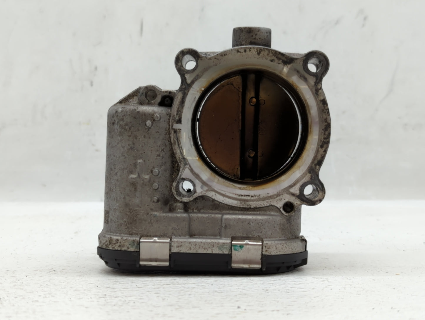 2014-2017 Volkswagen Passat Throttle Body P/N:06K 133 062 E Fits Fits 2014 2015 2016 2017 OEM Used Auto Parts - Oemusedautop
