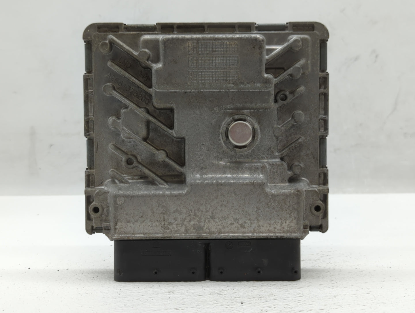 2015 Volkswagen Passat PCM Engine Control Computer ECU ECM PCU OEM P/N:06K 906 071 J Fits OEM Used Auto Parts - Oemusedautop