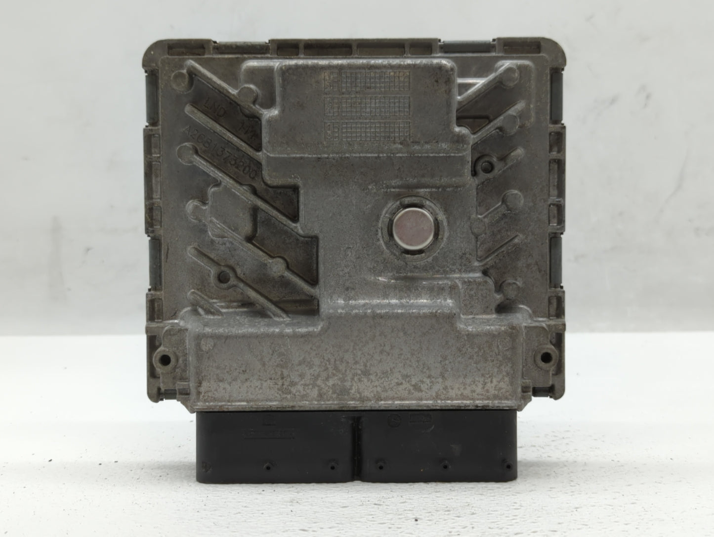 2015 Volkswagen Passat PCM Engine Control Computer ECU ECM PCU OEM P/N:06K 906 071 J Fits OEM Used Auto Parts - Oemusedautop