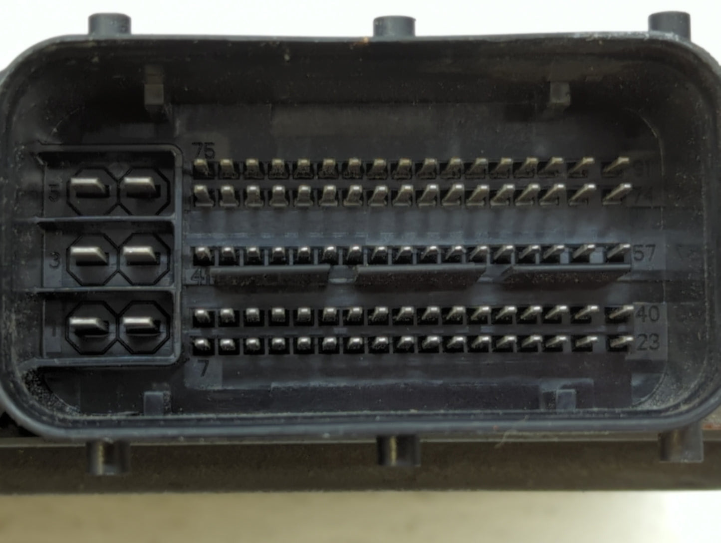 2015 Volkswagen Passat PCM Engine Control Computer ECU ECM PCU OEM P/N:06K 906 071 J Fits OEM Used Auto Parts - Oemusedautop