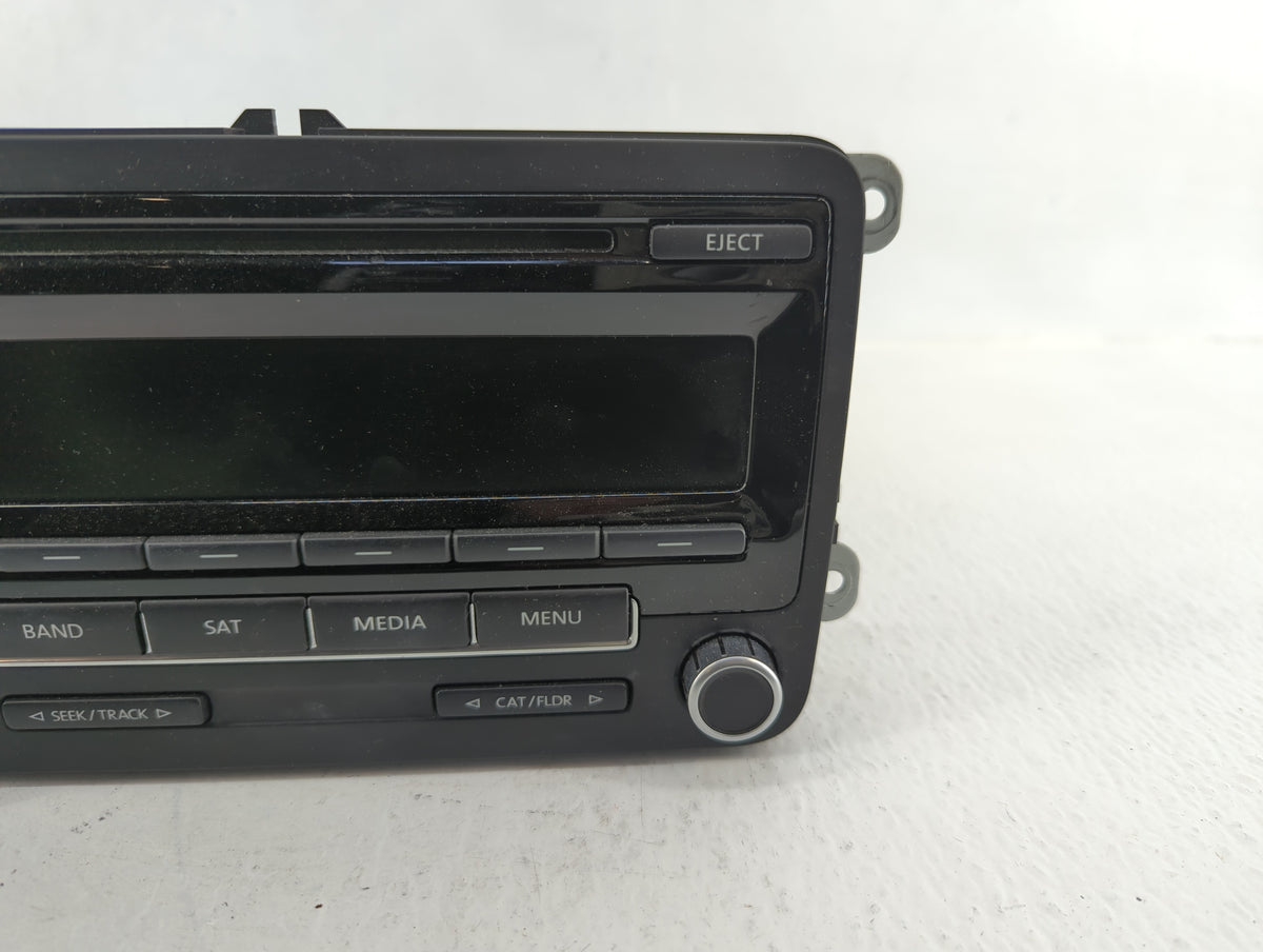 2013-2015 Volkswagen Passat Am Fm Cd Player Radio Receiver 583038 - Oemusedautoparts1.com