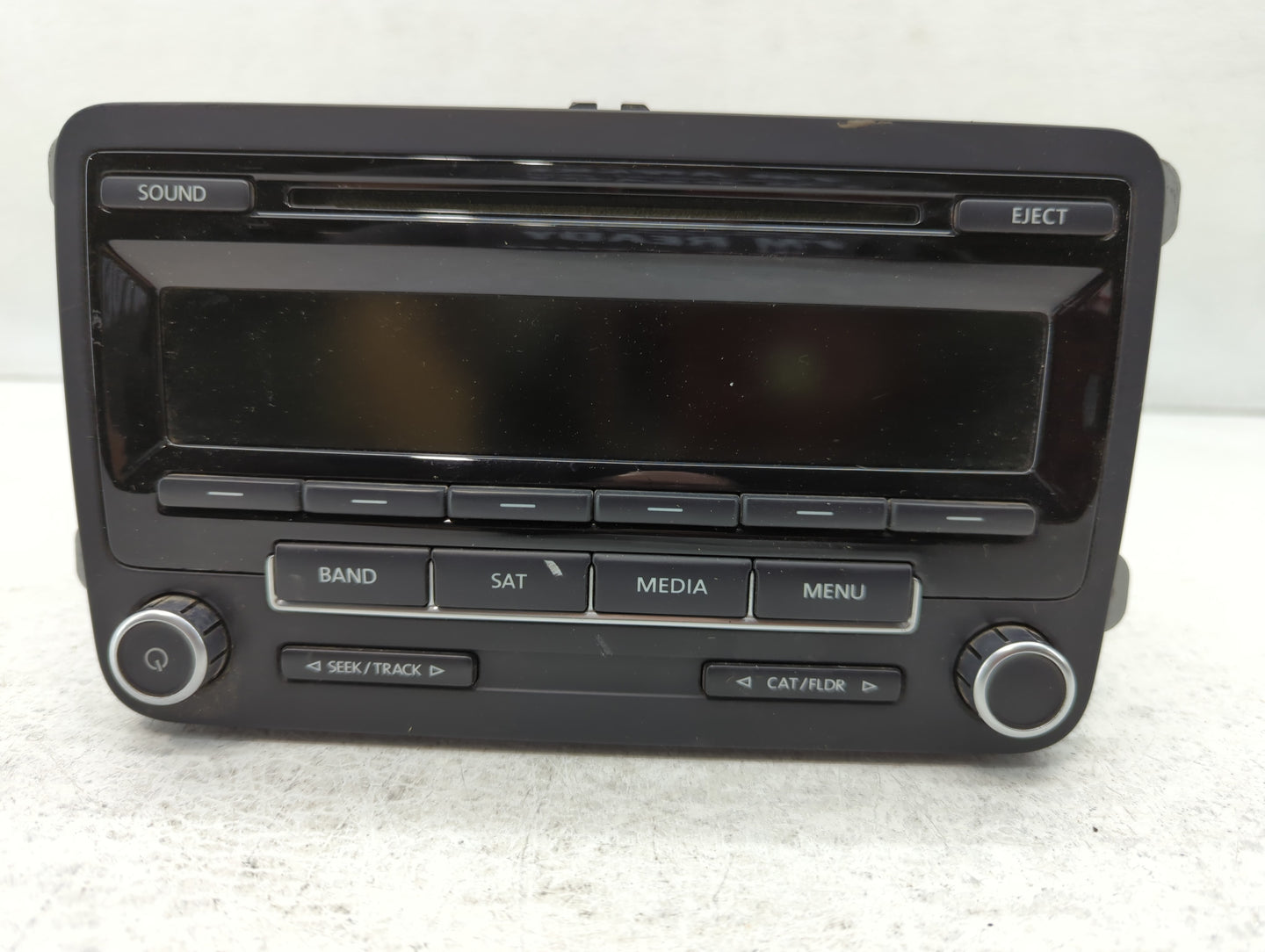 2013-2015 Volkswagen Passat Am Fm Cd Player Radio Receiver - Oemusedautoparts1.com