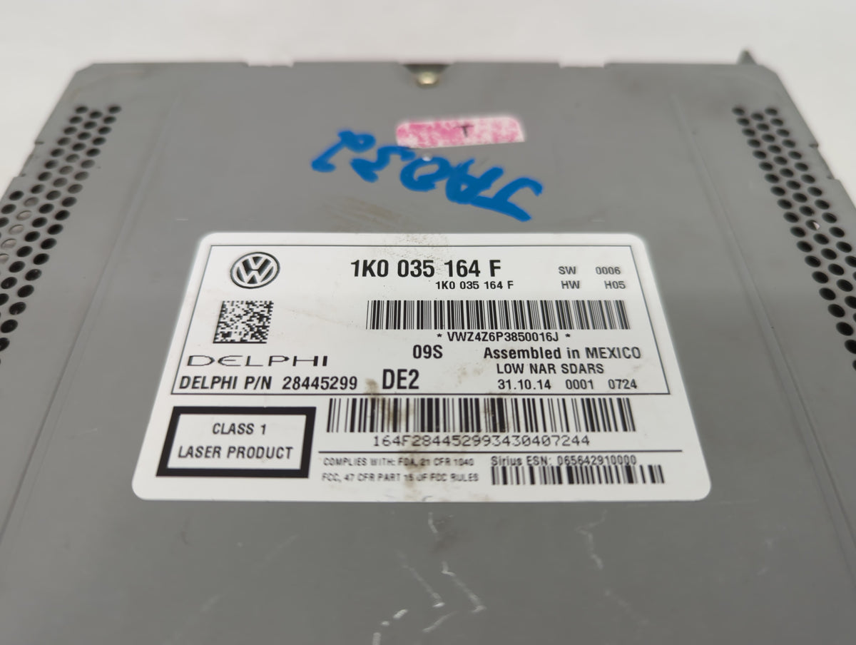 2013-2015 Volkswagen Passat Am Fm Cd Player Radio Receiver 596866 - Oemusedautoparts1.com
