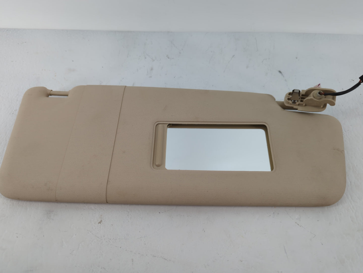 2012-2020 Volkswagen Passat Sun Visor Shade Replacement Passenger Right Mirror Fits OEM Used Auto Parts - Oemusedautoparts1.