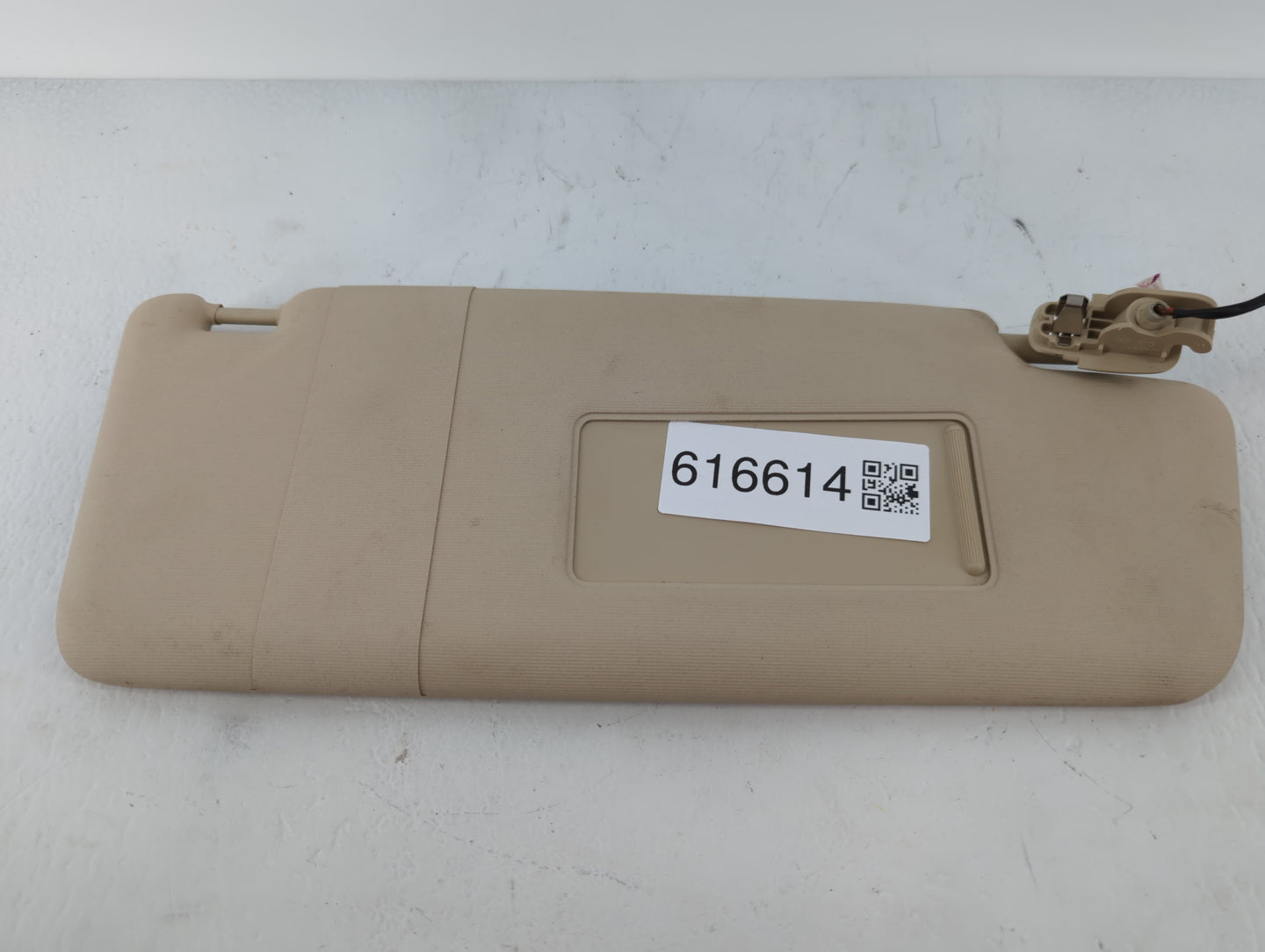 2012-2020 Volkswagen Passat Sun Visor Shade Replacement Passenger Right Mirror Fits OEM Used Auto Parts - Oemusedautoparts1.