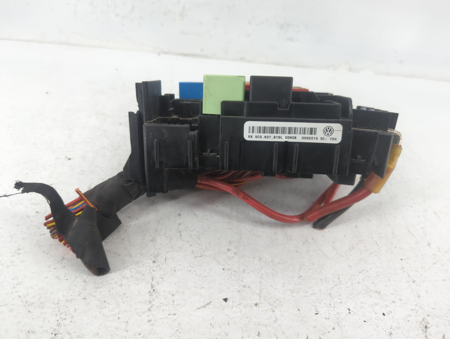 2012-2020 Volkswagen Passat Fusebox Fuse Box Panel Relay Module P/N:MX 5C0 937 819L 0092915 SC Fits OEM Used Auto Parts - Oe