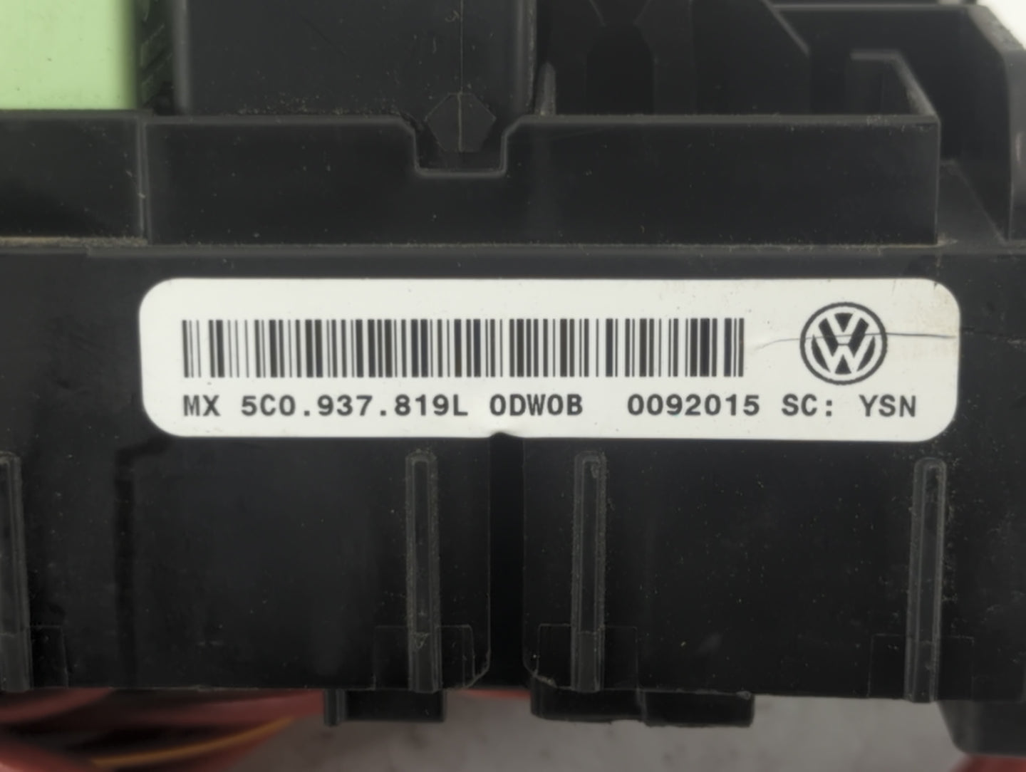 2012-2020 Volkswagen Passat Fusebox Fuse Box Panel Relay Module P/N:MX 5C0 937 819L 0092915 SC Fits OEM Used Auto Parts - Oe