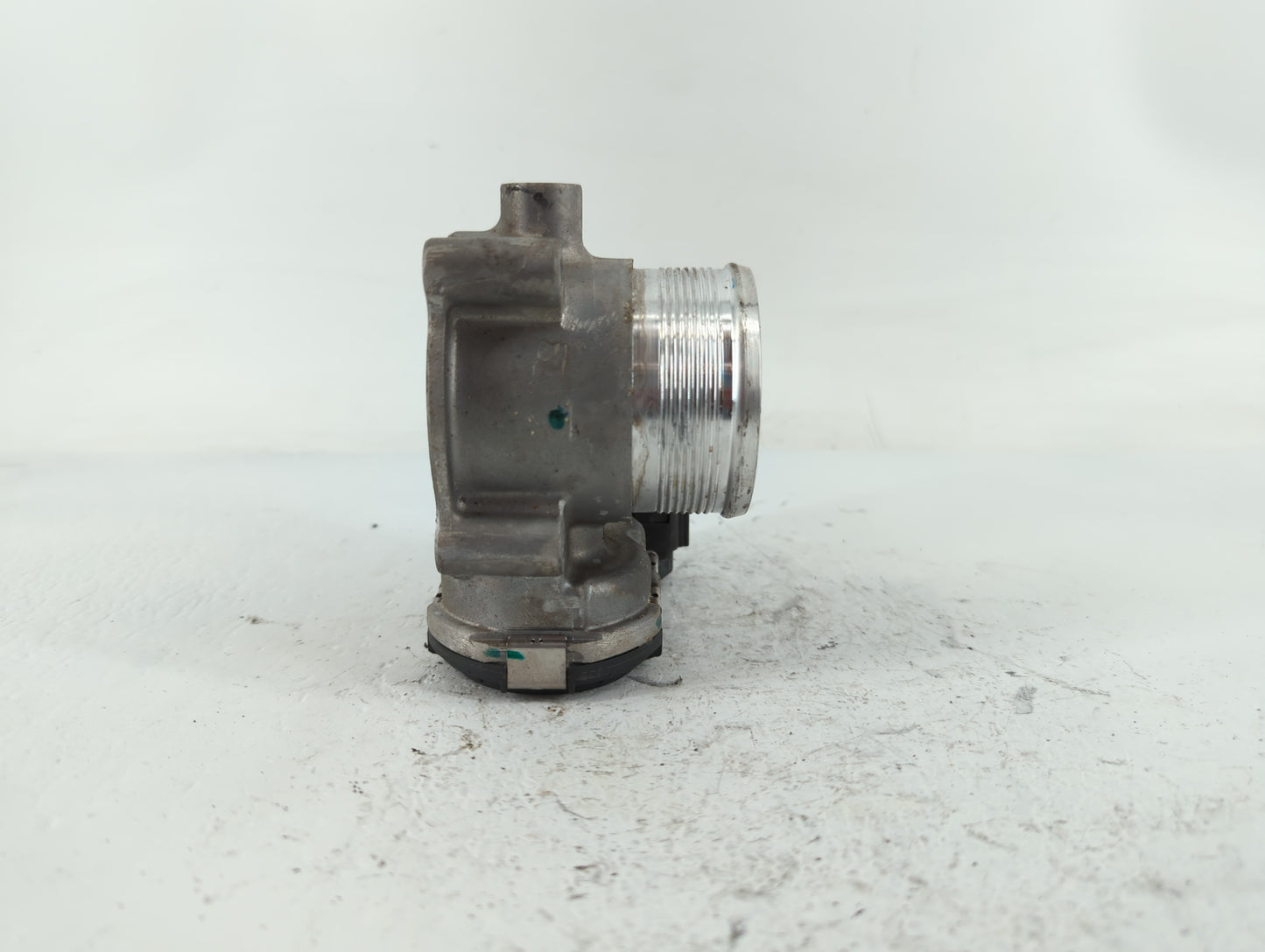 2014-2017 Volkswagen Passat Throttle Body P/N:0 280 750 590 06K 133 062 E Fits Fits 2014 2015 2016 2017 OEM Used Auto Parts 
