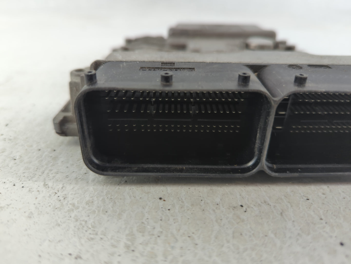 2015 Volkswagen Passat PCM Engine Control Computer ECU ECM PCU OEM P/N:06K 906 071 J Fits OEM Used Auto Parts - Oemusedautop
