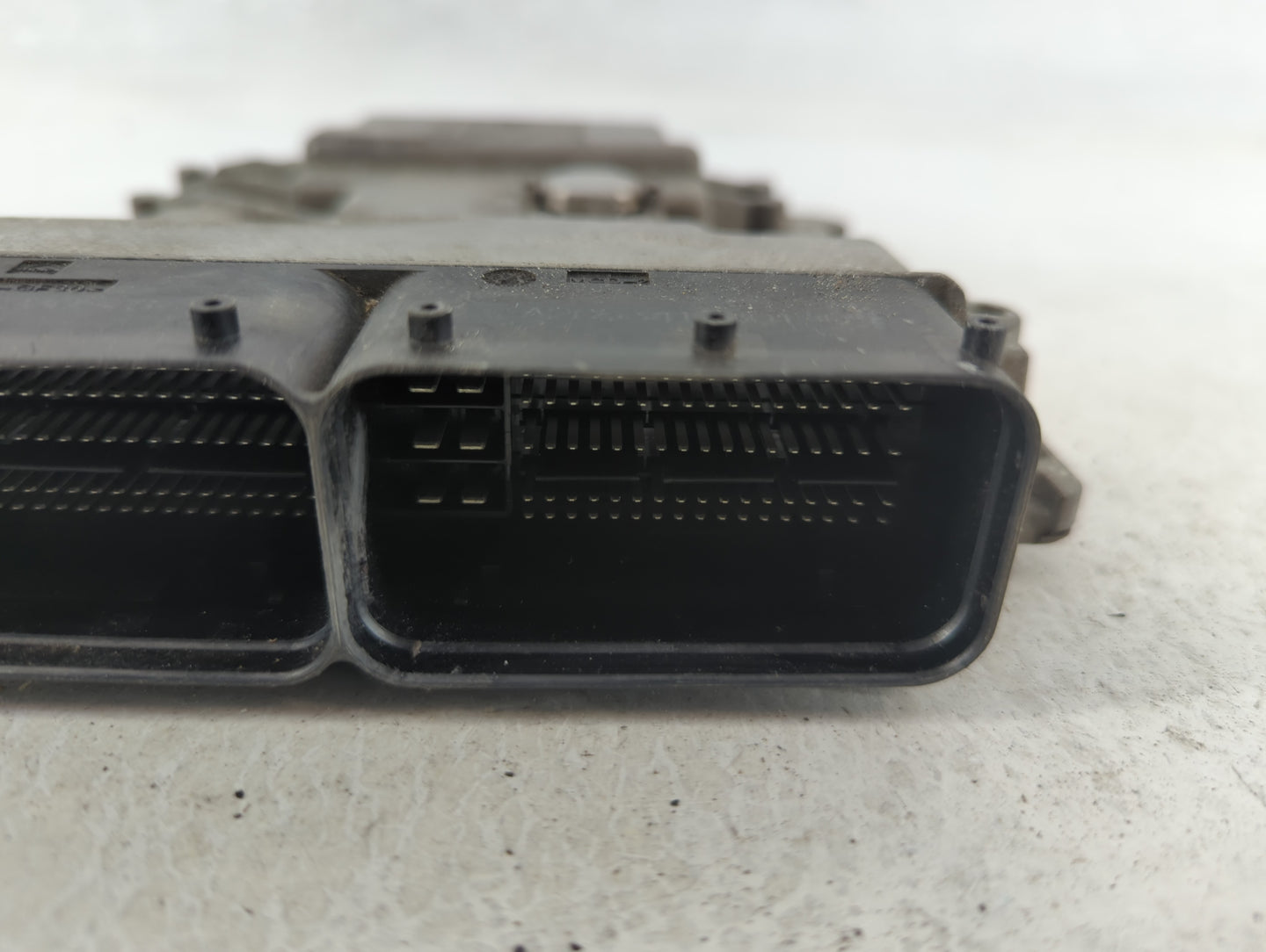 2015 Volkswagen Passat PCM Engine Control Computer ECU ECM PCU OEM P/N:06K 906 071 J Fits OEM Used Auto Parts - Oemusedautop