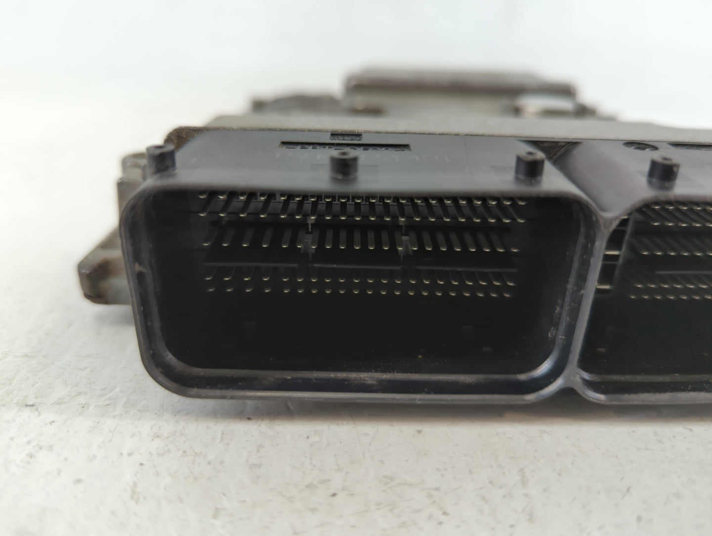 2015 Volkswagen Passat PCM Engine Control Computer ECU ECM PCU OEM P/N:06K 906 071 K Fits OEM Used Auto Parts - Oemusedautop