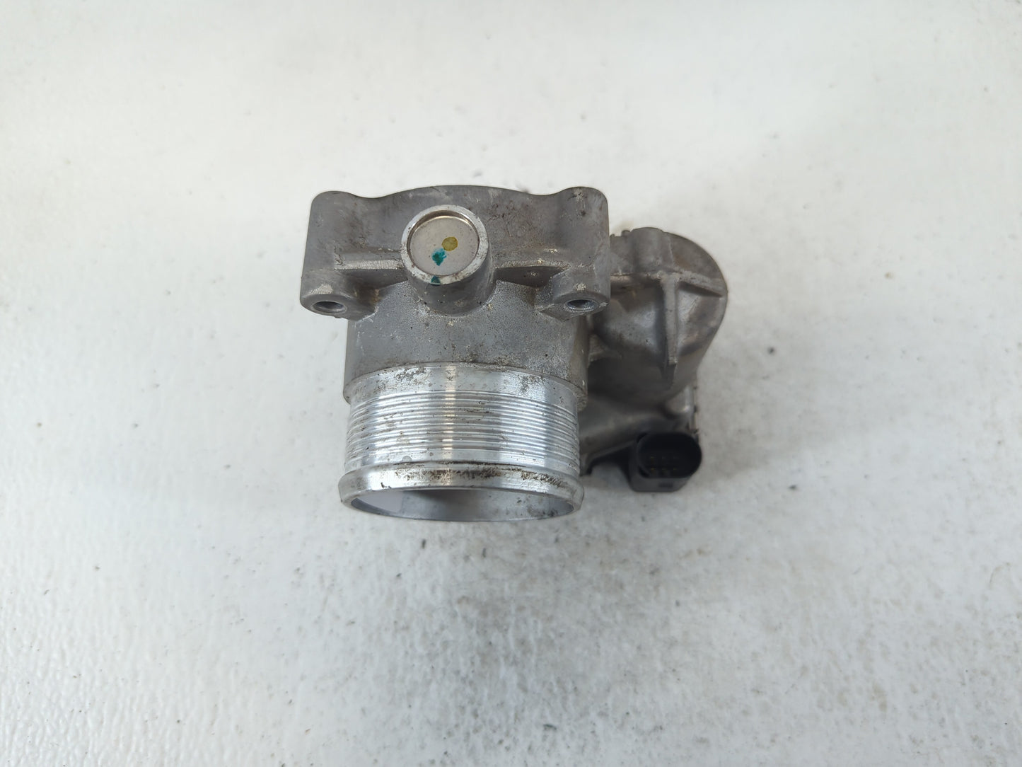 2014-2017 Volkswagen Passat Throttle Body P/N:06K 133 062E Fits Fits 2014 2015 2016 2017 OEM Used Auto Parts - Oemusedautopa