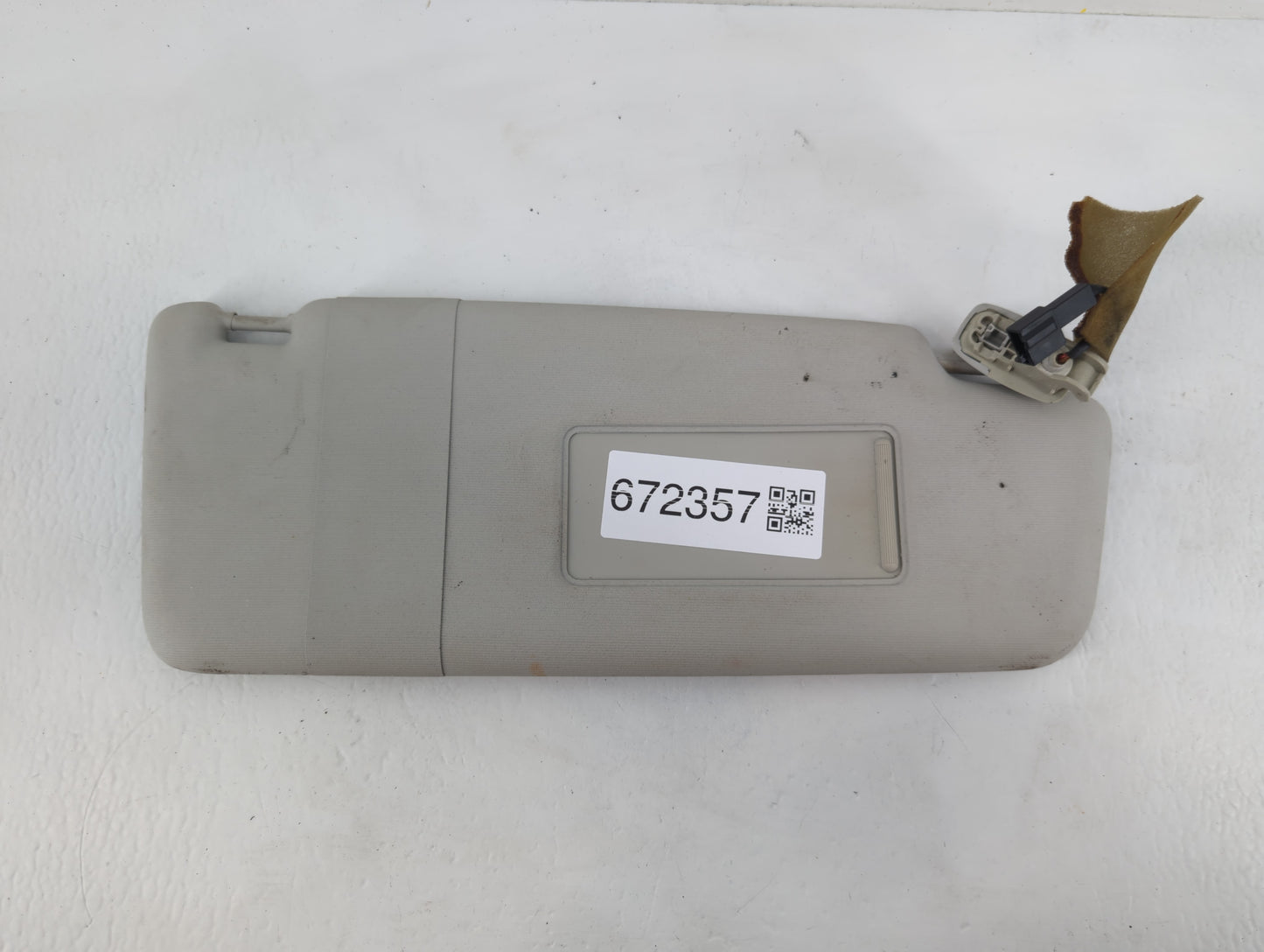 2012-2020 Volkswagen Passat Sun Visor Shade Replacement Passenger Right Mirror Fits OEM Used Auto Parts - Oemusedautoparts1.