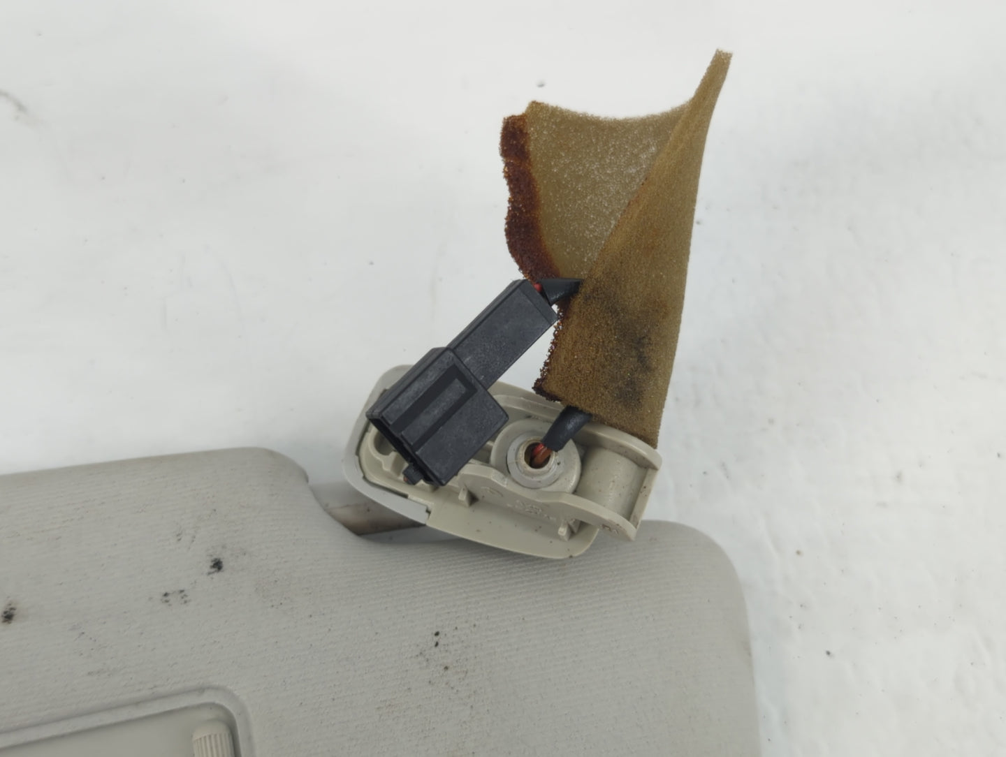 2012-2020 Volkswagen Passat Sun Visor Shade Replacement Passenger Right Mirror Fits OEM Used Auto Parts - Oemusedautoparts1.