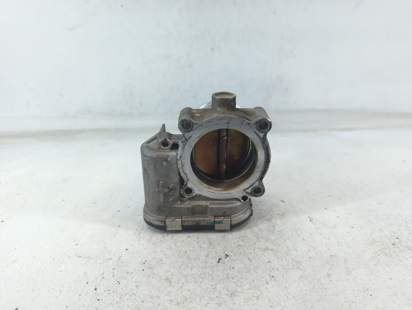 2014-2017 Volkswagen Passat Throttle Body P/N:06K 133 062 E Fits Fits 2014 2015 2016 2017 OEM Used Auto Parts - Oemusedautop