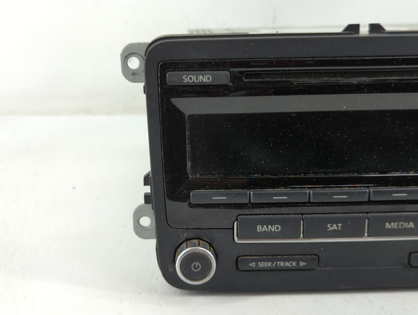 2013-2015 Volkswagen Passat Am Fm Cd Player Radio Receiver - Oemusedautoparts1.com