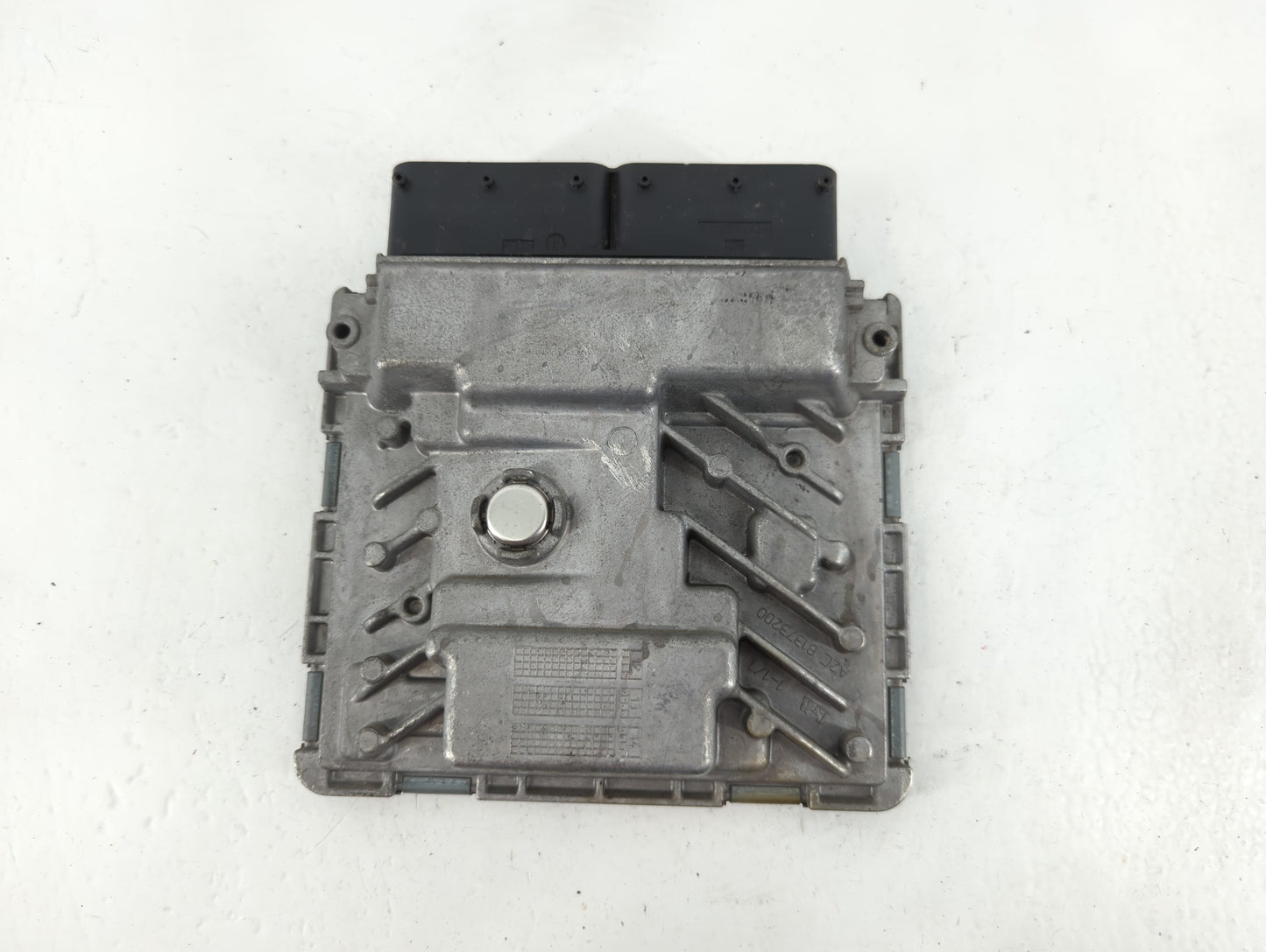 2015 Volkswagen Passat PCM Engine Control Computer ECU ECM PCU OEM P/N:06K 906 071 J Fits OEM Used Auto Parts - Oemusedautop
