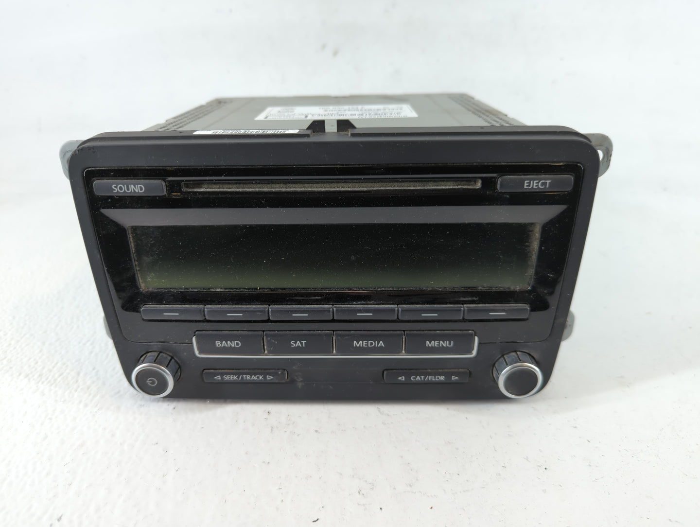 2013-2015 Volkswagen Passat Am Fm Cd Player Radio Receiver - Oemusedautoparts1.com