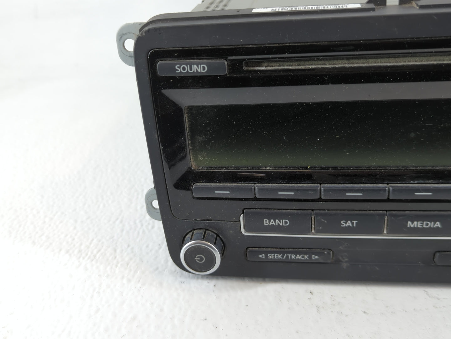2013-2015 Volkswagen Passat Am Fm Cd Player Radio Receiver - Oemusedautoparts1.com