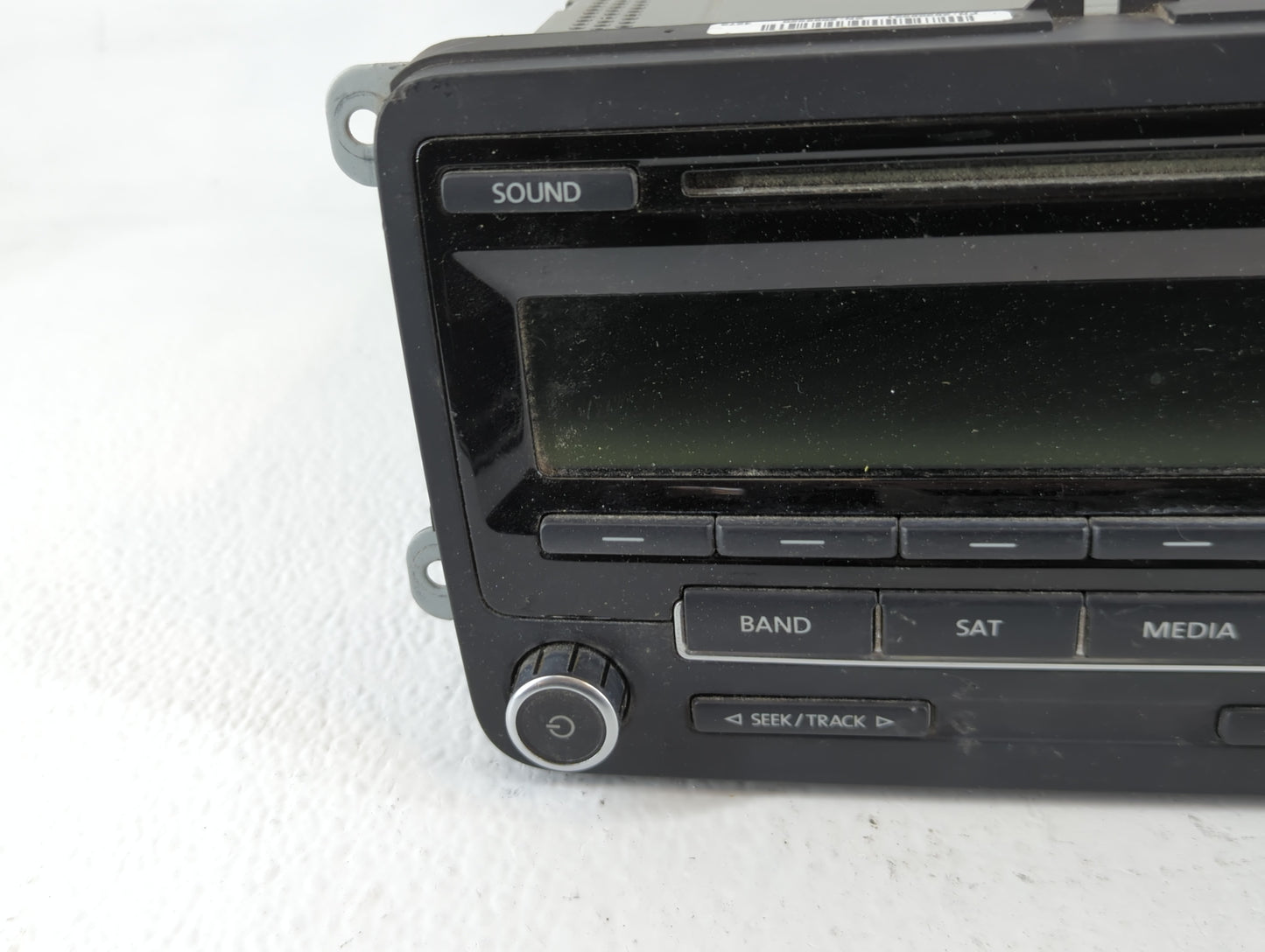 2013-2015 Volkswagen Passat Am Fm Cd Player Radio Receiver - Oemusedautoparts1.com