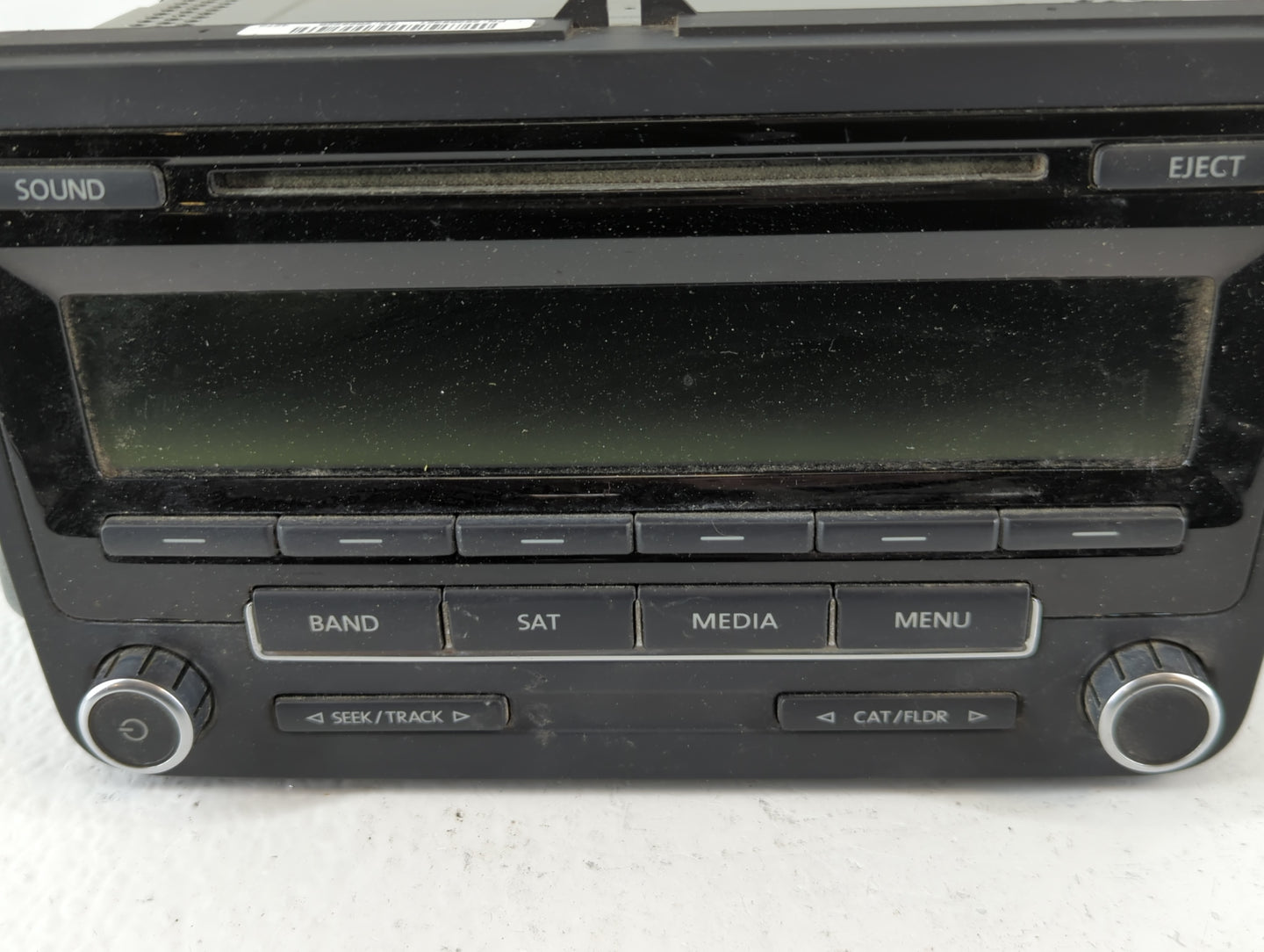 2013-2015 Volkswagen Passat Am Fm Cd Player Radio Receiver - Oemusedautoparts1.com