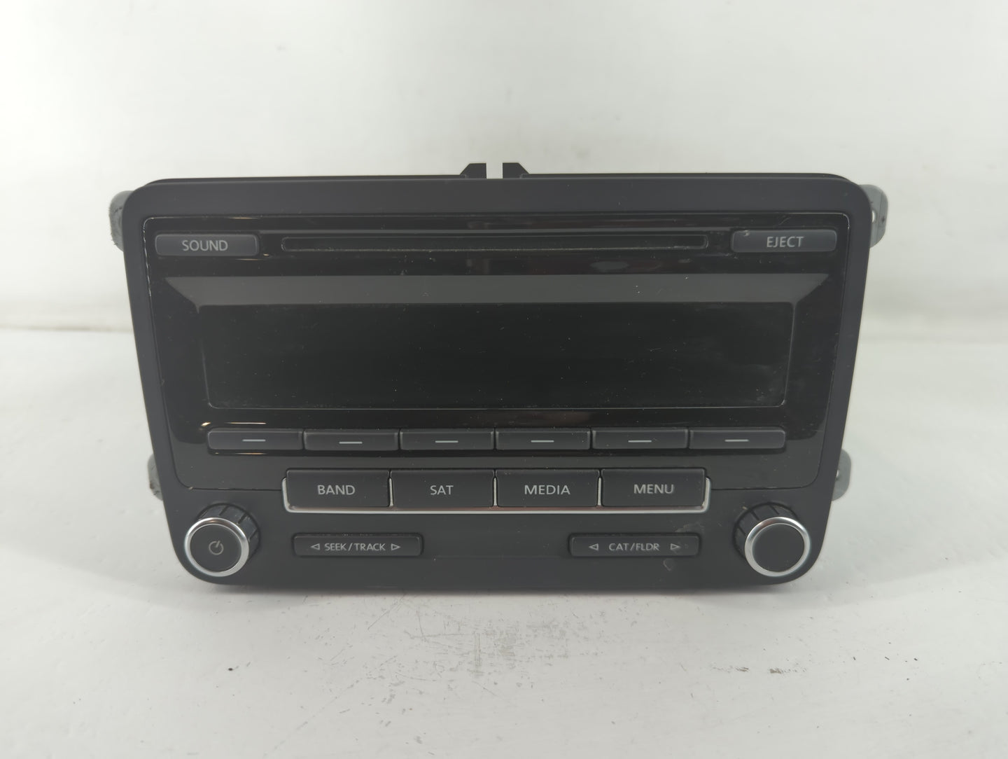 2012-2015 Volkswagen Passat Radio AM FM Cd Player Receiver Replacement P/N:28445299 1K0 035 164 F Fits OEM Used Auto Parts -