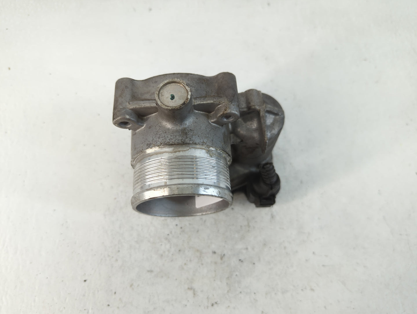 2014-2017 Volkswagen Passat Throttle Body P/N:06K 133 062 E Fits Fits 2014 2015 2016 2017 OEM Used Auto Parts - Oemusedautop