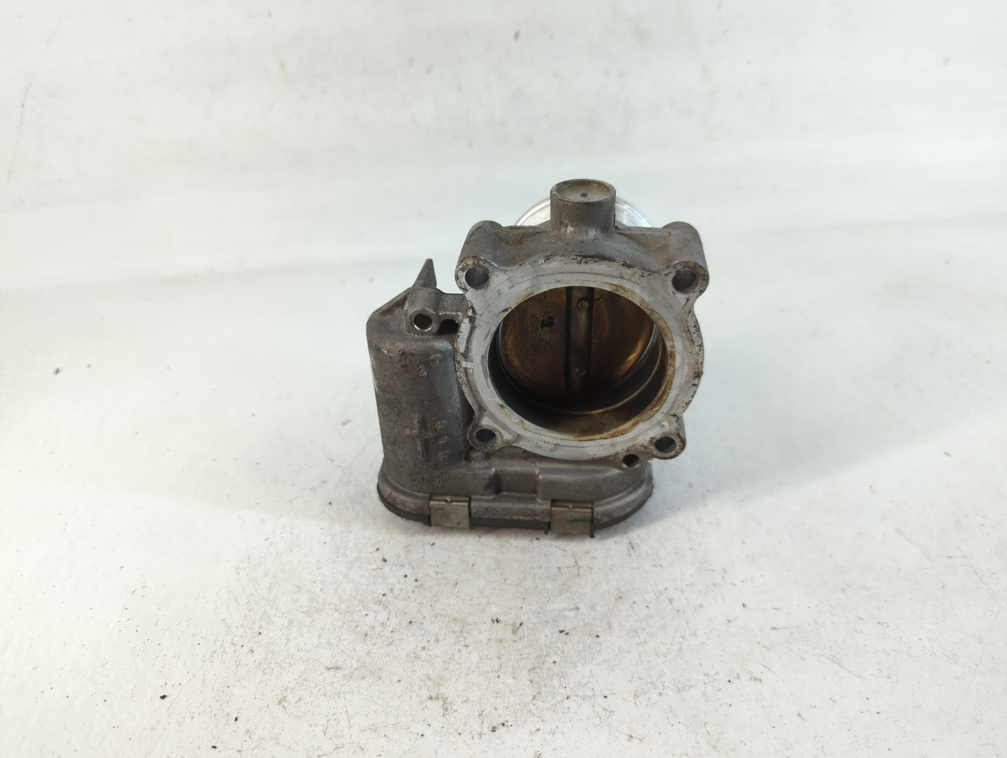2014-2017 Volkswagen Passat Throttle Body P/N:06K 133 062 E Fits Fits 2014 2015 2016 2017 OEM Used Auto Parts - Oemusedautop