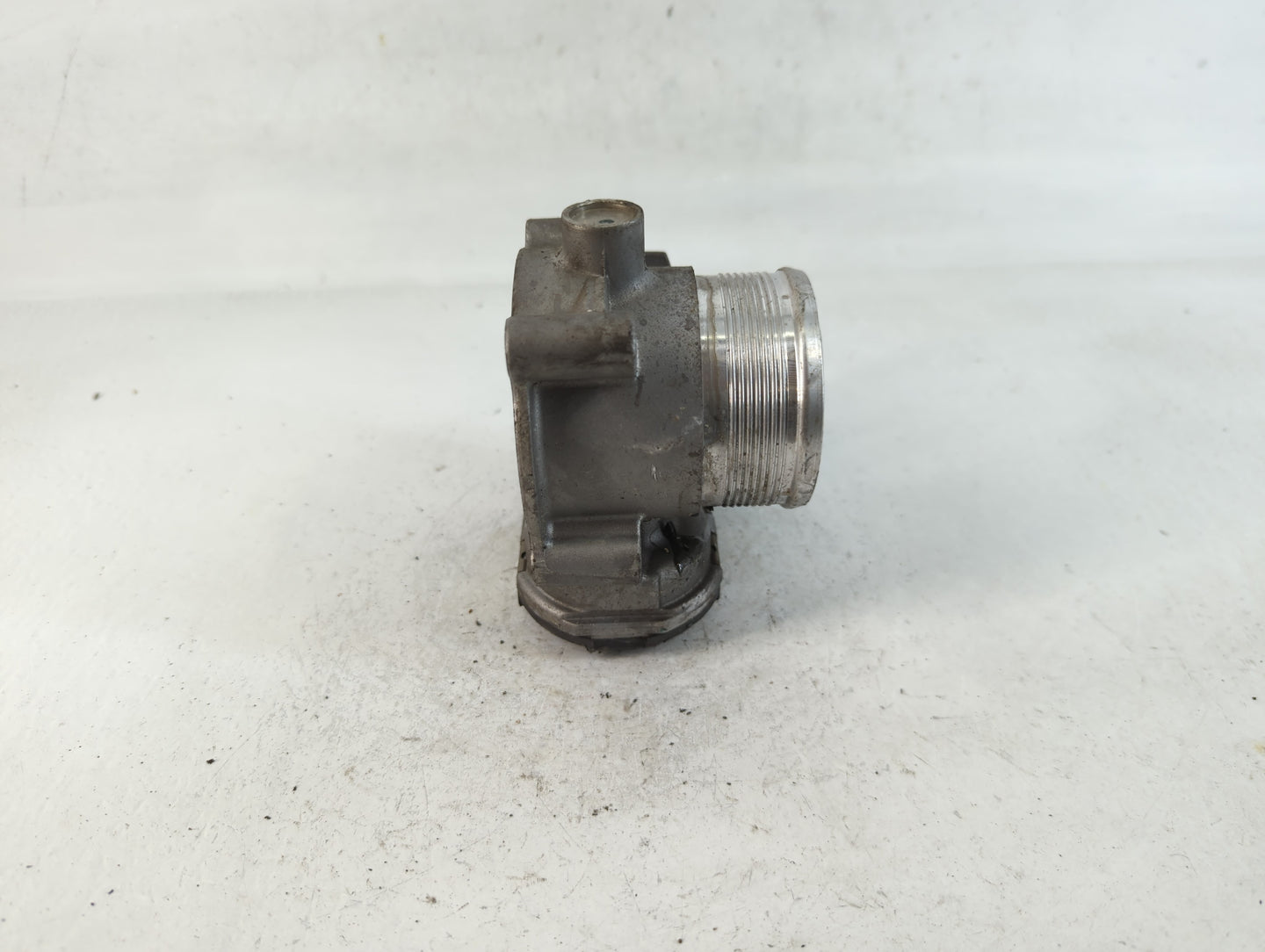 2014-2017 Volkswagen Passat Throttle Body P/N:06K 133 062 E Fits Fits 2014 2015 2016 2017 OEM Used Auto Parts - Oemusedautop