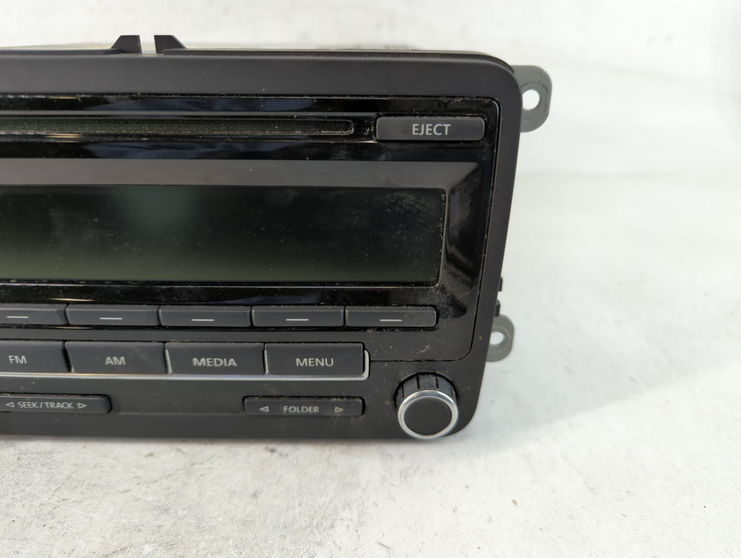 2012-2015 Volkswagen Passat Am Fm Cd Player Radio Receiver - Oemusedautoparts1.com