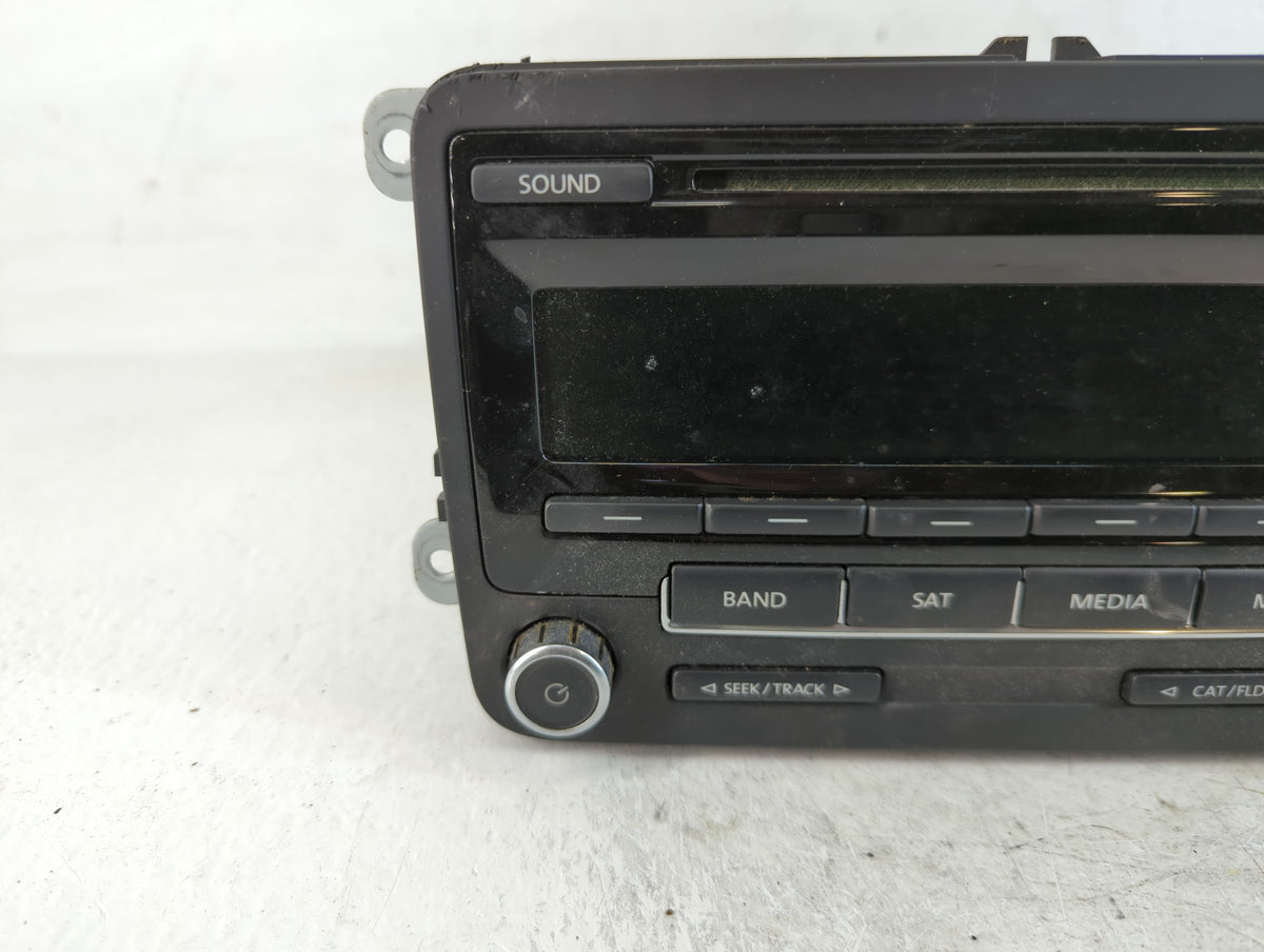 2012-2015 Volkswagen Passat Am Fm Cd Player Radio Receiver 767121 - Oemusedautoparts1.com