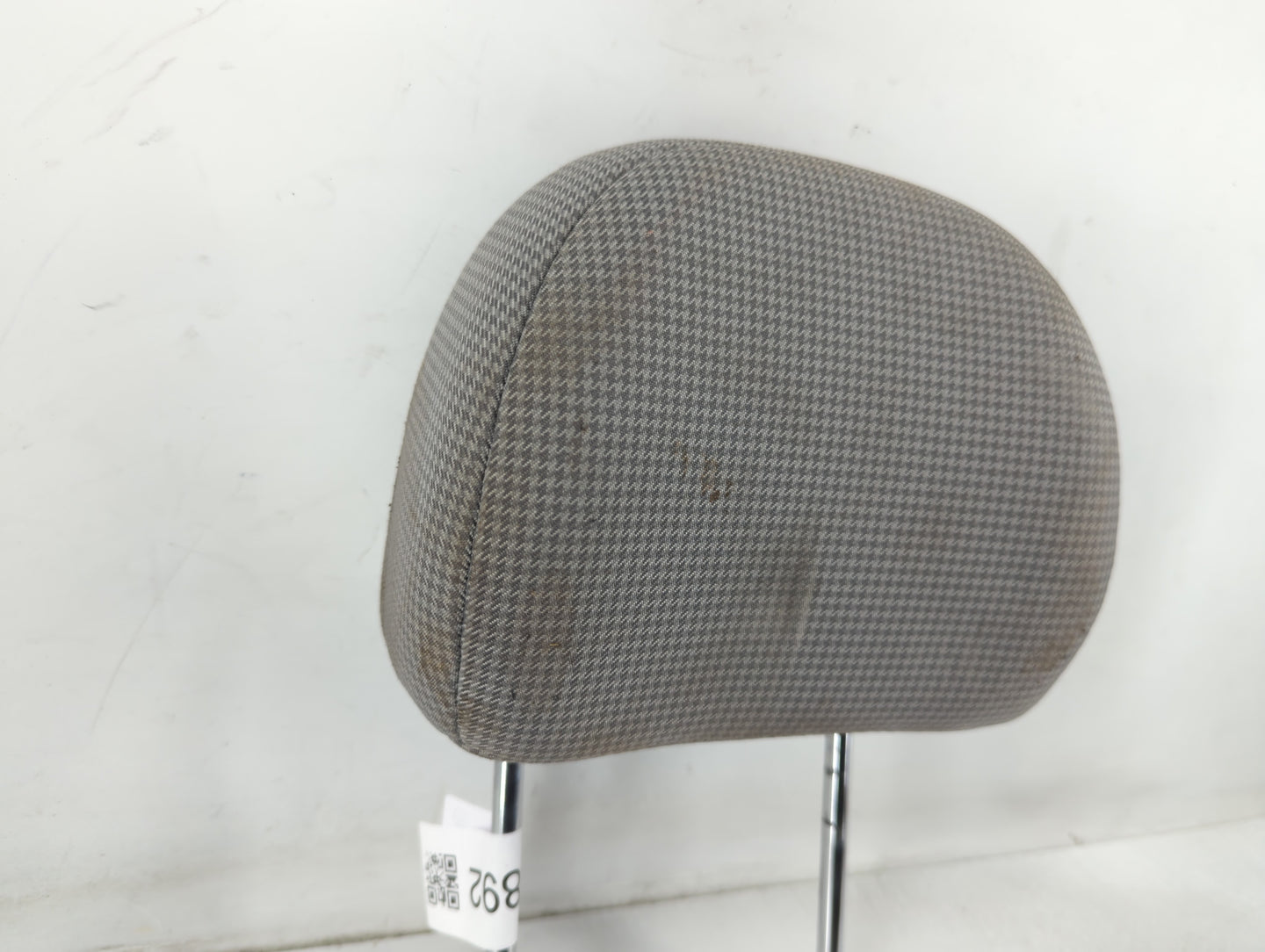 2012-2015 Volkswagen Passat Headrest Head Rest Rear Center Seat Fits Fits 2012 2013 2014 2015 OEM Used Auto Parts - Oemuseda