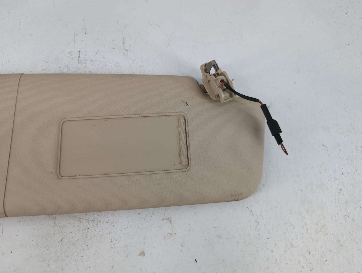 2012-2020 Volkswagen Passat Sun Visor Shade Replacement Passenger Right Mirror Fits OEM Used Auto Parts - Oemusedautoparts1.