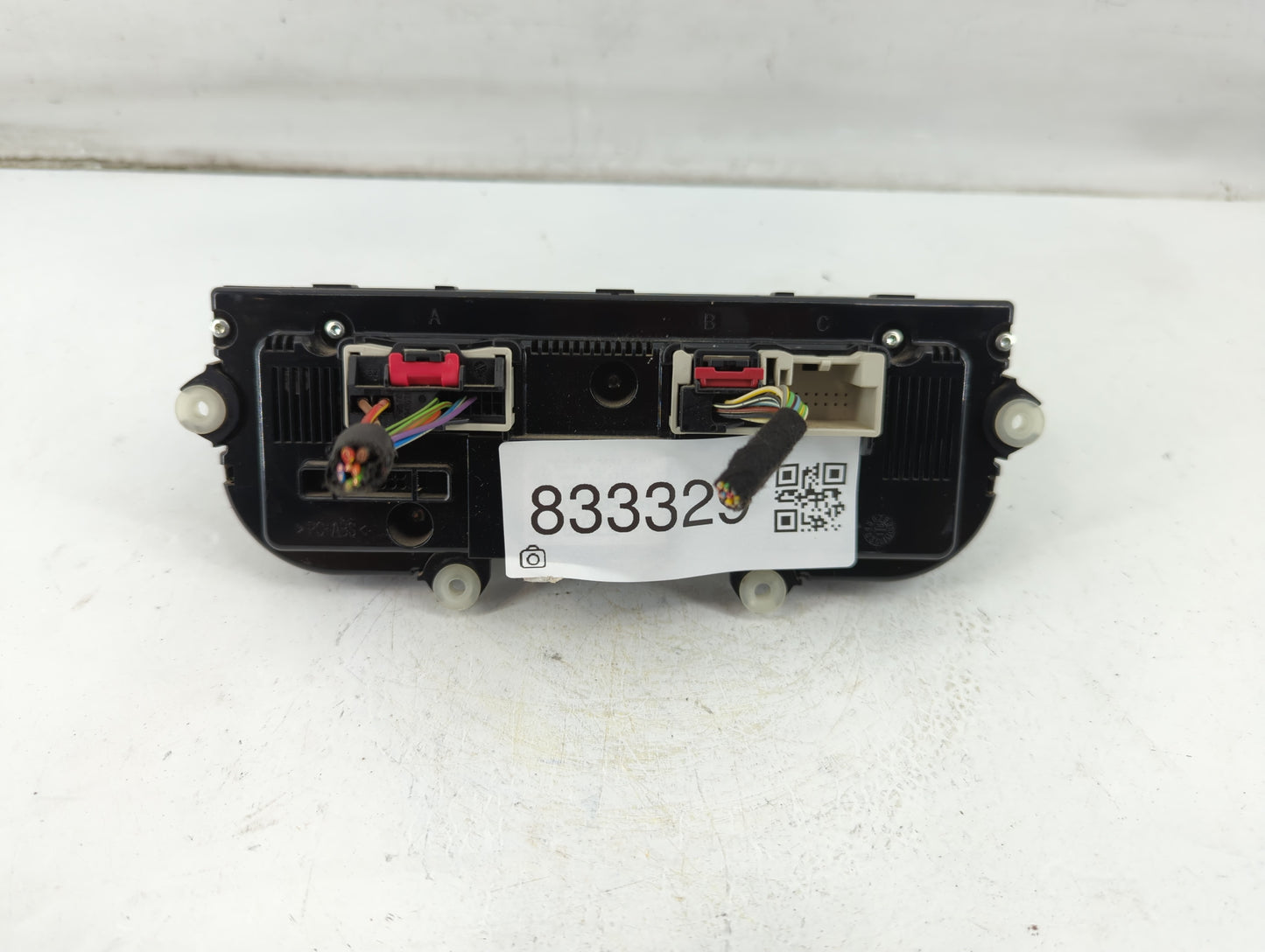 2015 Volkswagen Passat Climate Control Module Temperature AC/Heater Replacement Fits OEM Used Auto Parts - Oemusedautoparts1